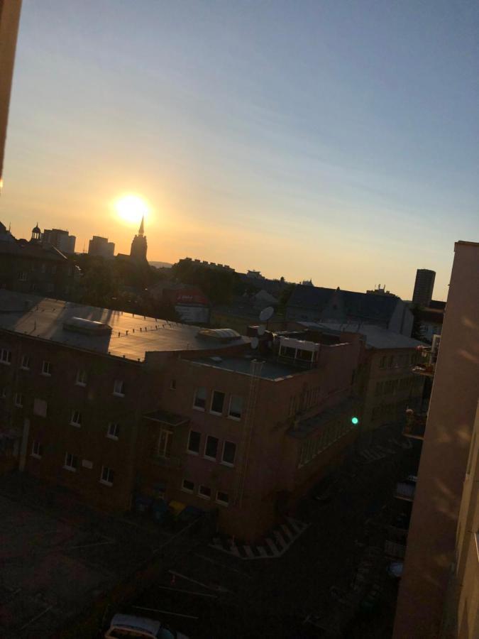 Red&Black Apartment City Centr, Na Hradbach 118 Ostrava Ngoại thất bức ảnh