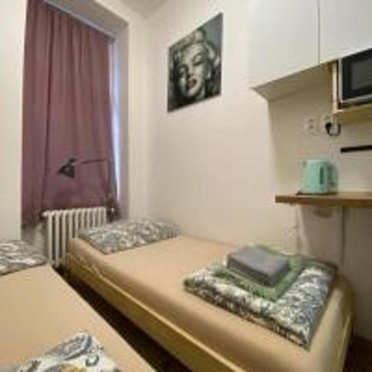 Red&Black Apartment City Centr, Na Hradbach 118 Ostrava Ngoại thất bức ảnh